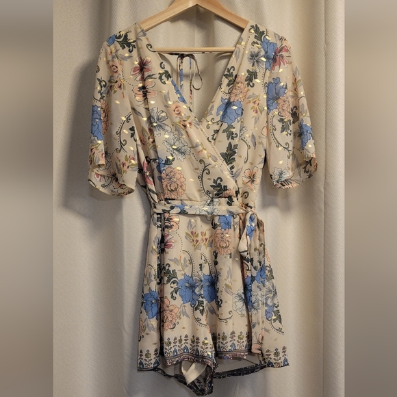Charlotte Russe Romper Sz M - Picture 2 of 4